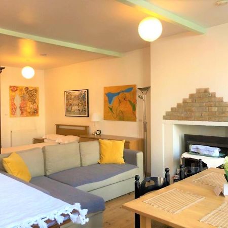 לונדון Studio Flat Without Kitchen At Kentish Town מראה חיצוני תמונה